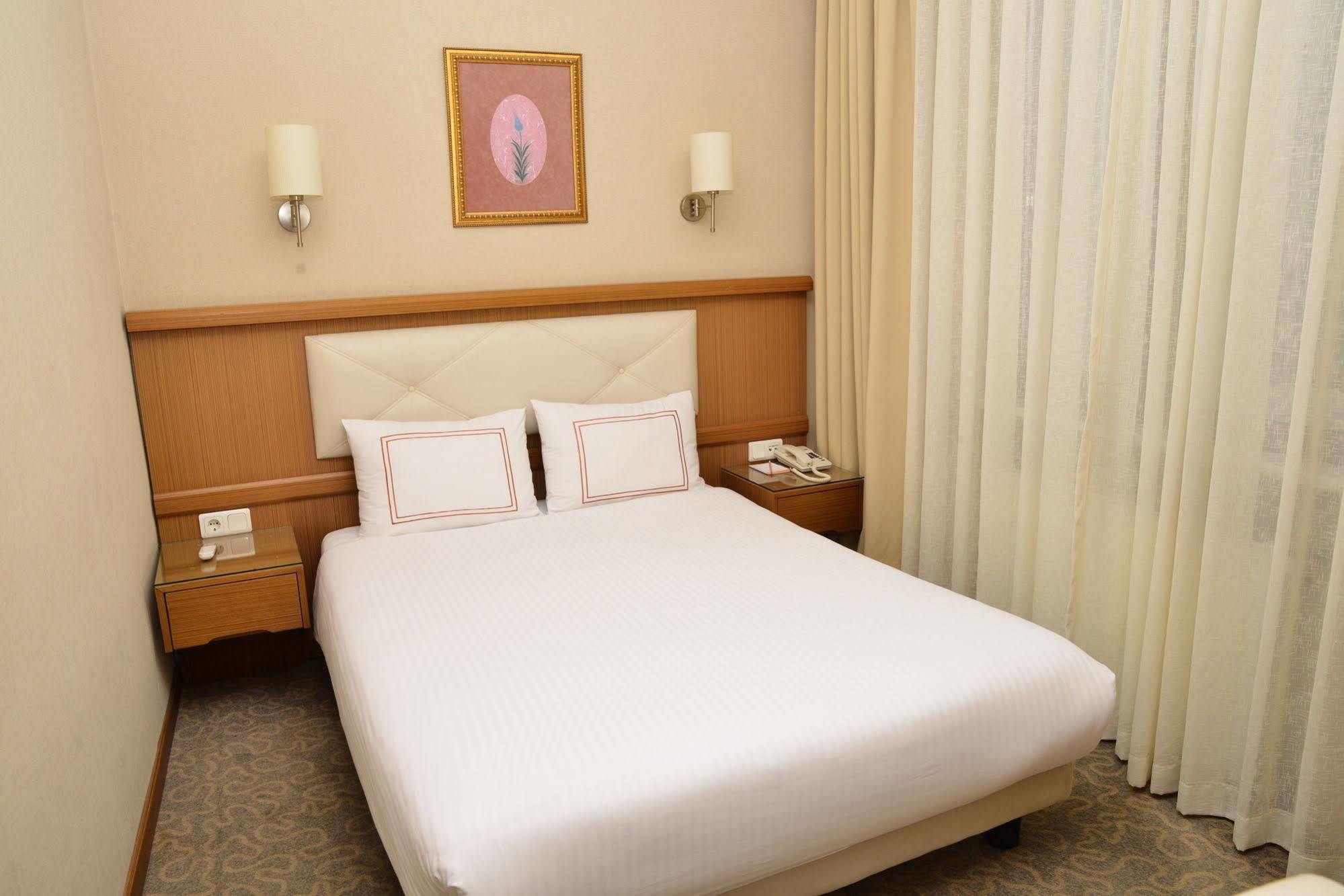 Ilkay Hotel Κωνσταντινούπολη Εξωτερικό φωτογραφία
